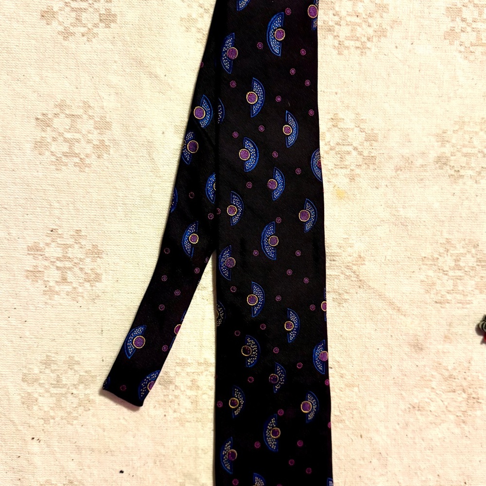 Vintage Mid-90s Versace Black Tie with Blue and Purple Pattern